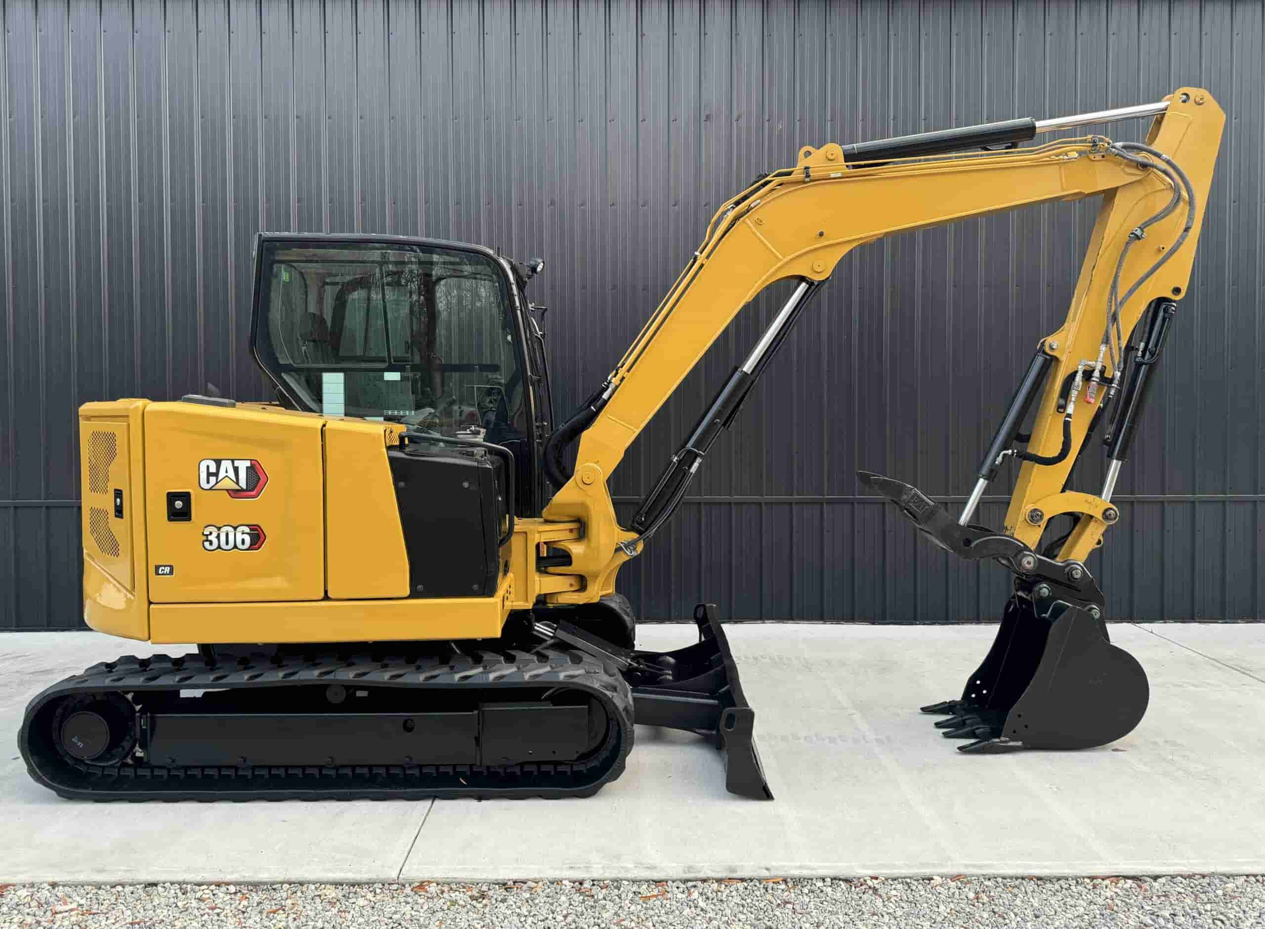 2021 CAT 306 CR
